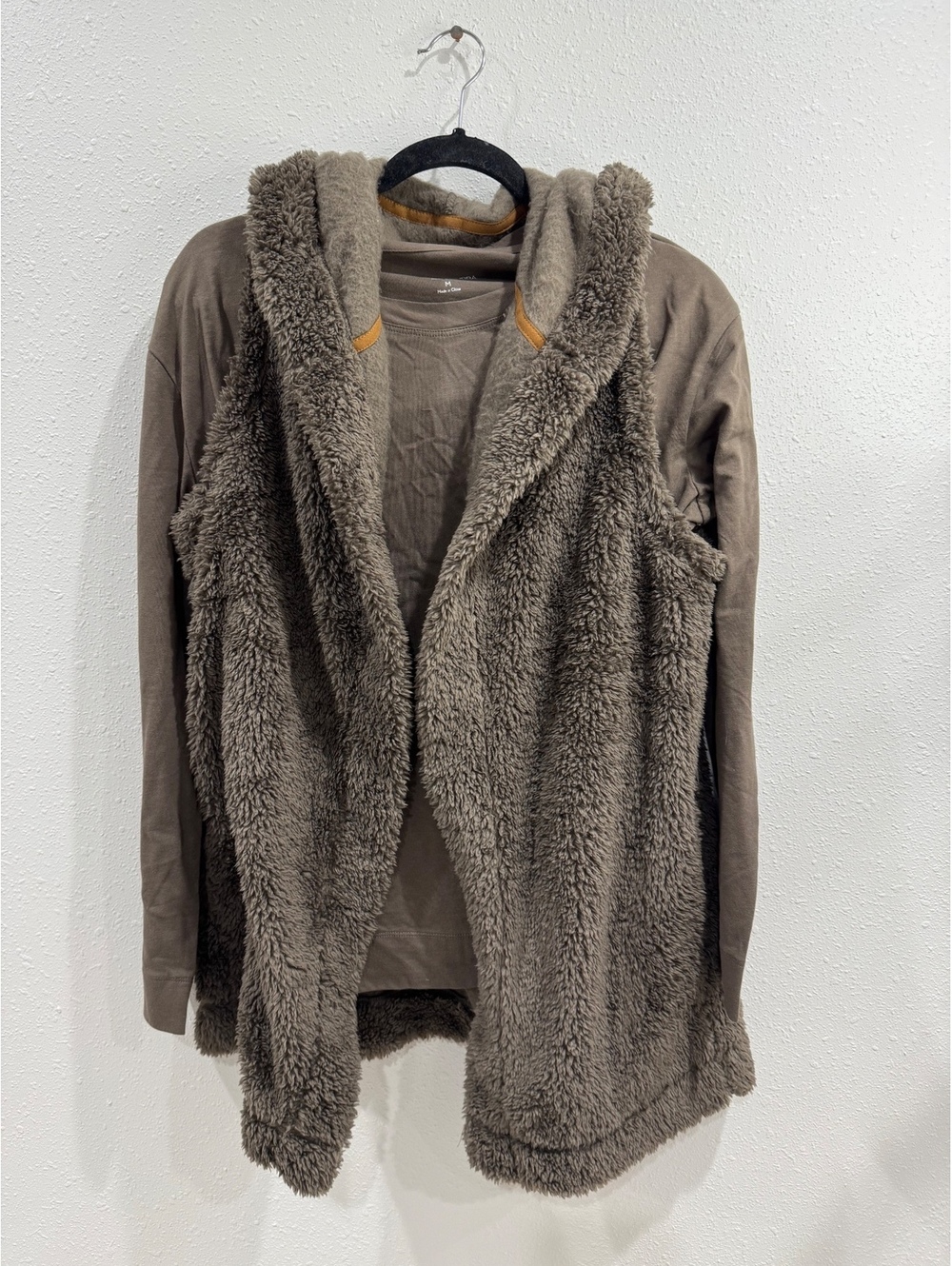 Koolaburra by UGG Women M Sherpa Hooded Vest Long Sleeve Top 2pc Taupe